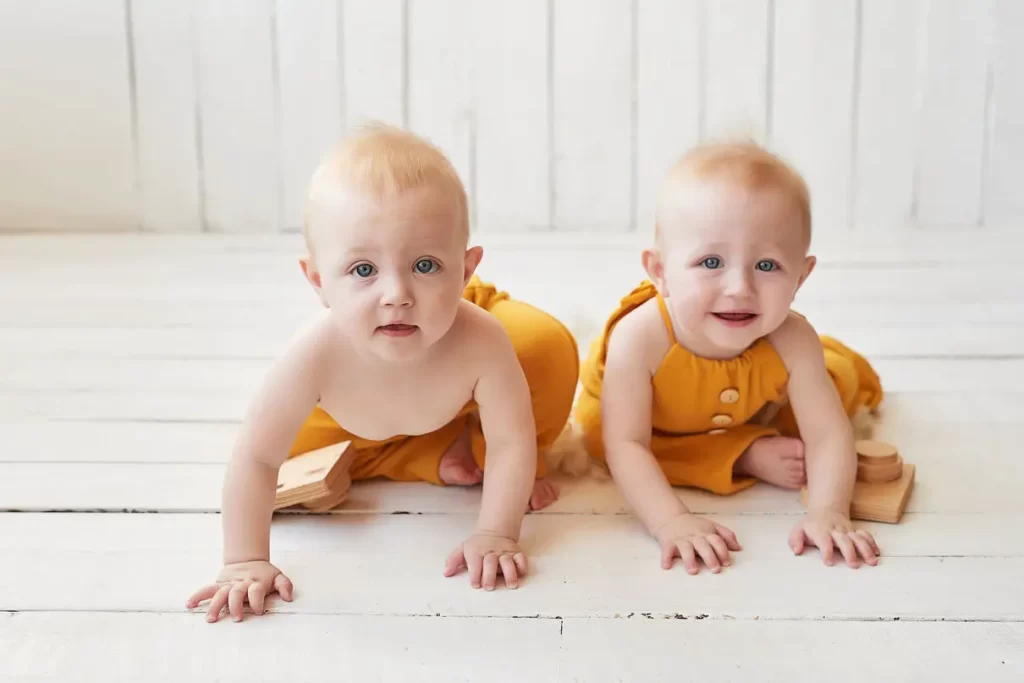 Geni diktiraju šta bebe vide (Foto ilustracija: Envato)